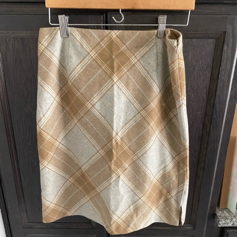Ann Taylor wool skirt size 12P